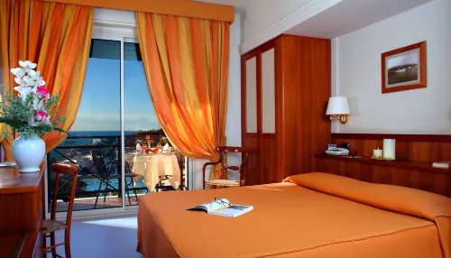 Hotel Vis à Vis Photos