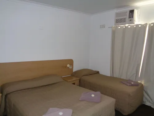 Parkway Motel Photos