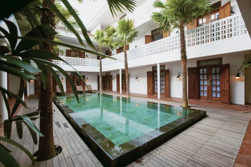 Adhisthana Hotel Relaksasi & Rekreasi Photos