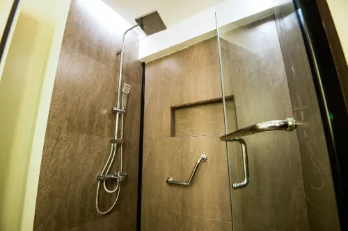 Ariana Hotel Rooms Photos