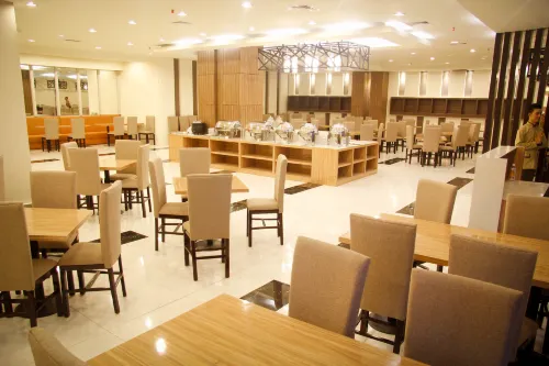 The Sun Hotel Madiun Makanan Photos