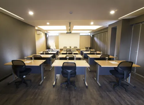 Kalya Hotel Bandung Dago Fasilitas Bisnis Photos