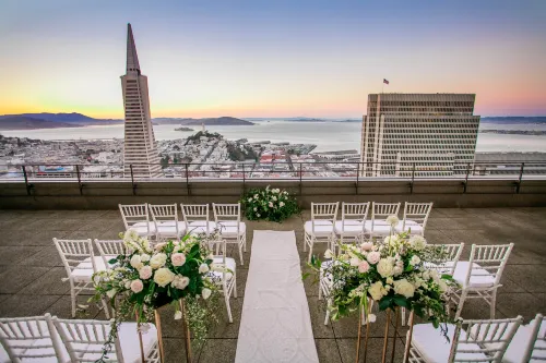 Four Seasons Hotel Embarcadero Featured Photos