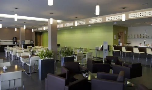 Holiday Inn Express Vitoria Dining Photos