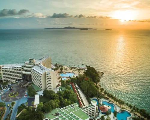 Royal Cliff Beach Hotel Pattaya Exterior Photos