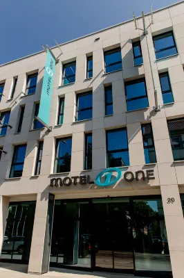 Motel One Stuttgart-Bad Cannstatt Экстерьер Photos