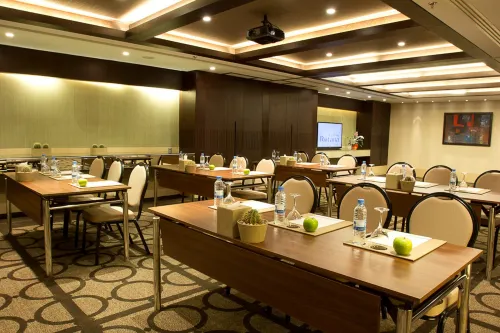 Gefinor Rotana Affärsfaciliteter Photos