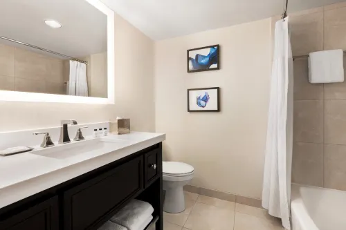 Crowne Plaza Philadelphia - King of Prussia Photos