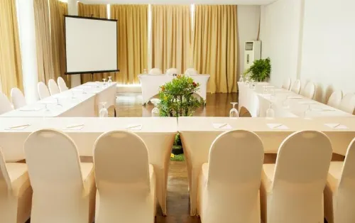 Grand Kuta Hotel and Residence Dành cho công việc Photos
