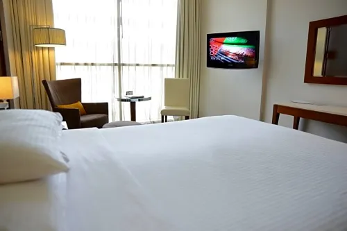 Centro Yas Island Photos