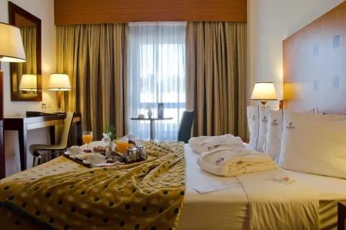 VIP Executive Santa Iria Hotel Rooms Photos