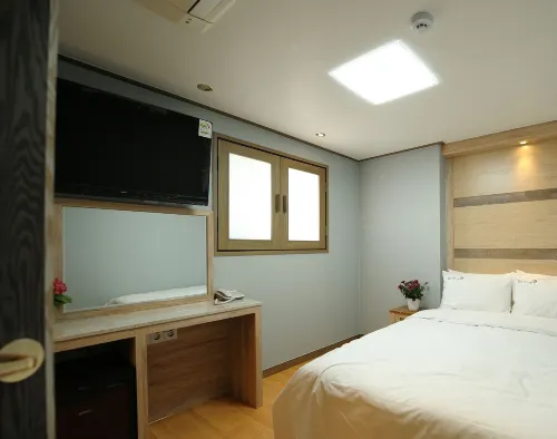 Daeyoung Hotel Myeongdong Photos