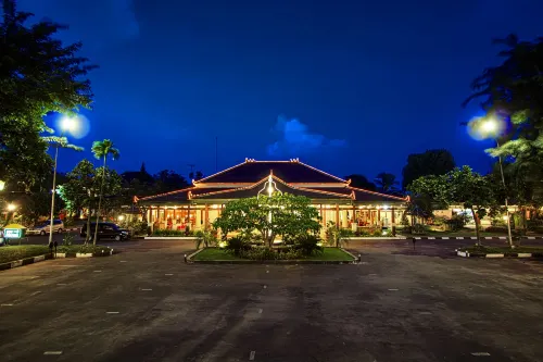 Kusuma Sahid Prince Hotel Solo Ngoại thất Photos