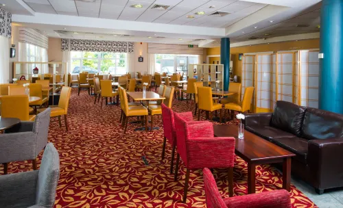 Holiday Inn Express Burton Upon Trent Restauration Photos