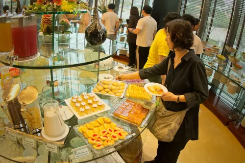 Halong Palace Hotel Restauration Photos