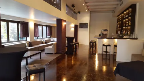 Crest on Barkly Hotel Leisure & Recreation Photos