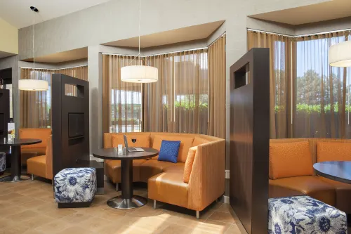 Courtyard Chicago Glenview/Northbrook Public Areas Photos