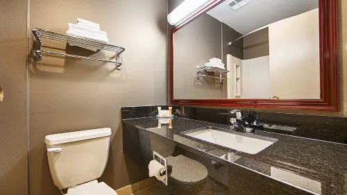 Best Western Airport Inn Photos