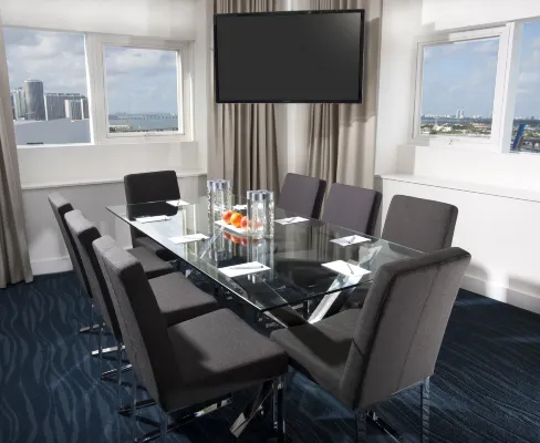 YVE Hotel Miami Business Facilities Photos