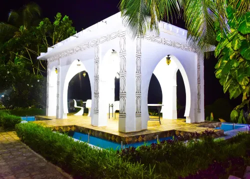 Madinat Al Bahr Business & Spa Hotel Экстерьер Photos