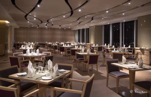 Liberty Central Saigon Riverside Hotel Dining Photos