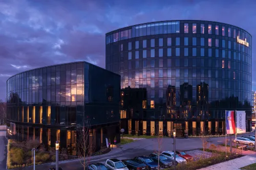Airport Plaza Hotel Hamburg Exteriör Photos
