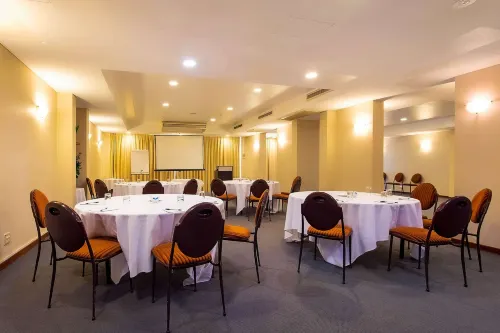 Quality Hotel Ambassador Perth Business Photos