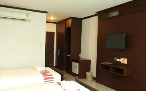 Baan Ratchiangsaen Photos