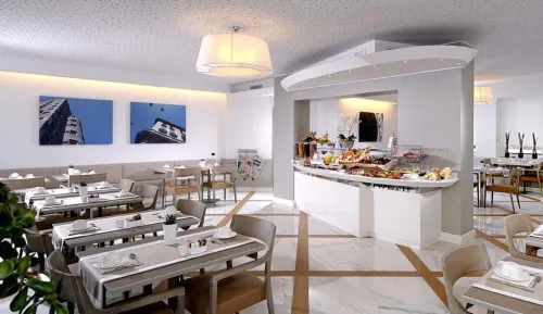 Best Western Hotel City Ăn uống Photos