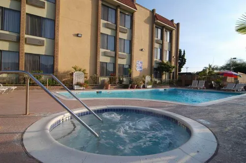 Best Western Plus South Bay Hotel Leisure & Recreation Photos