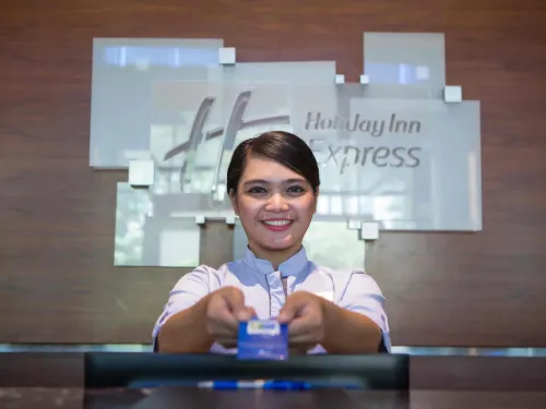 Holiday Inn Express Jakarta International Expo Espaces publics Photos