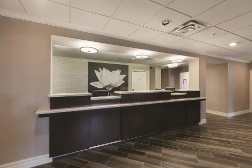 La Quinta Inn & Suites by Wyndham Raleigh Durham Airport Offentlige områder Photos