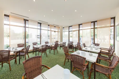 Hotel Mirage Düsseldorf-Neuss Mahlzeiten Photos
