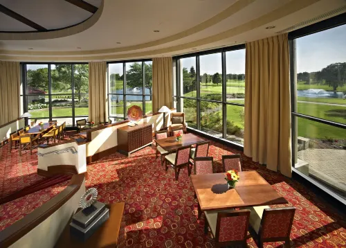 Hilton Chicago Oak Brook Hills Resort & Conference Center Dining Photos