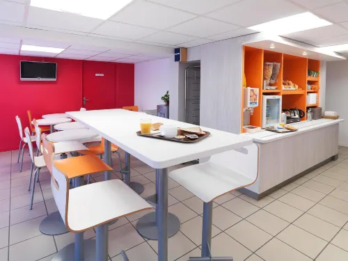 Première Classe Bordeaux Est - Lormont Restauration Photos