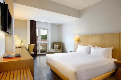 Hotel Santika Mataram Lombok Kamar Photos