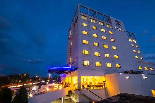 Sintesa Peninsula Hotel Palembang Extérieur Photos