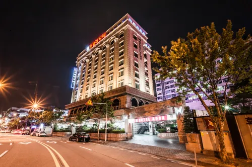Aura Hotel Esterni Photos