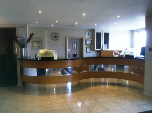 Barons Court Hotel Walsall Public Areas Photos