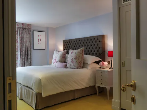 Cheval Knightsbridge Zimmer Photos