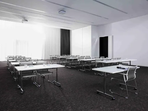 Novotel Basel City Business Photos