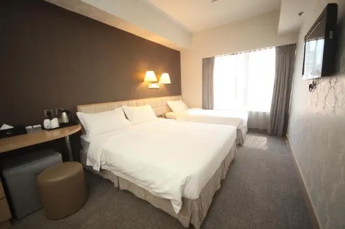 H1 Hotel Rooms Photos