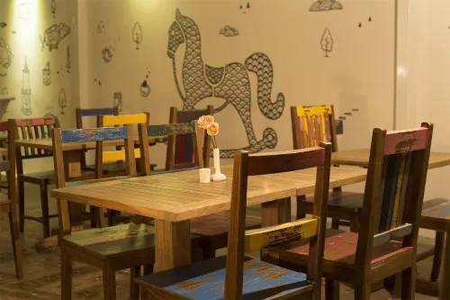 Adhisthana Hotel Makanan Photos