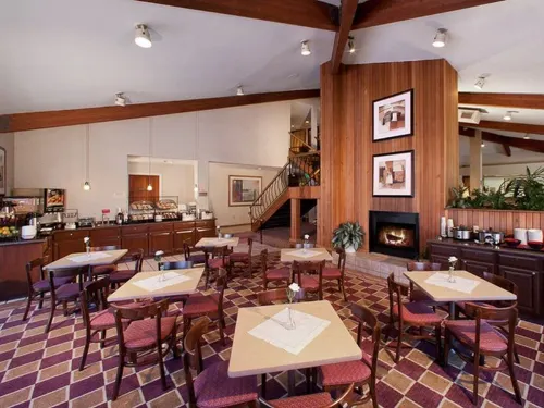 Best Western Plus Executive Inn Dining Photos