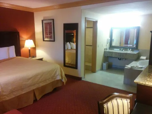 Portofino Inn Burbank Photos