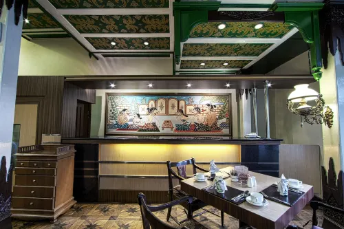 Kusuma Sahid Prince Hotel Solo Dining Photos