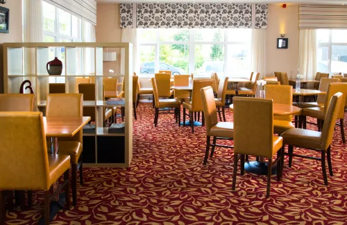 Holiday Inn Express Burton Upon Trent Restauration Photos