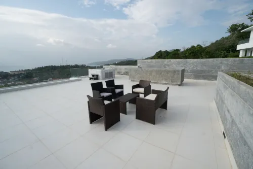 The View Phuket by Resava Espaces publics Photos