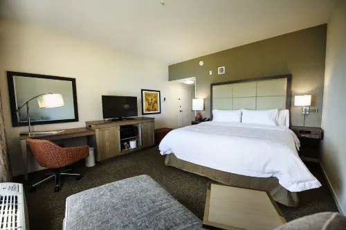 Hampton Inn & Suites by Hilton Truro Photos