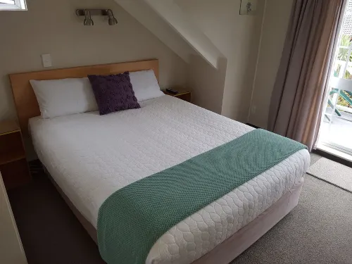 Cottage Mews Motel Photos
